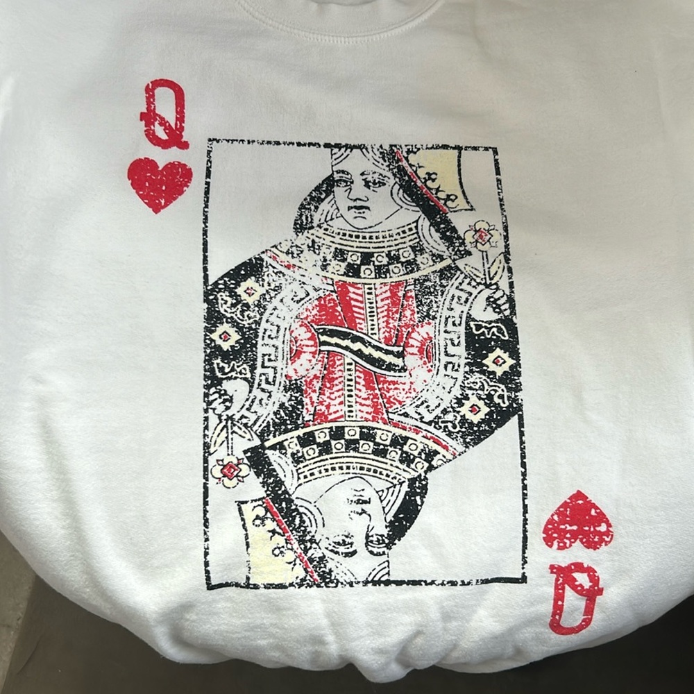 White Queen of Hearts sweatshirt size Medium. Perfect condition.